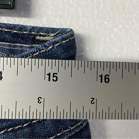 Miss Me Jeans Women 28W Mid Rise Crop Distressed Jeweled Back Pocket ME8316VC - Picture 4 of 13